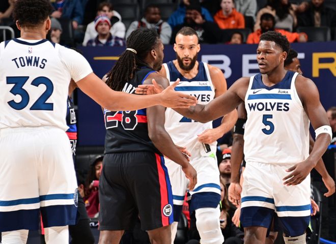 [NBA]活塞13连胜遭绿军终结