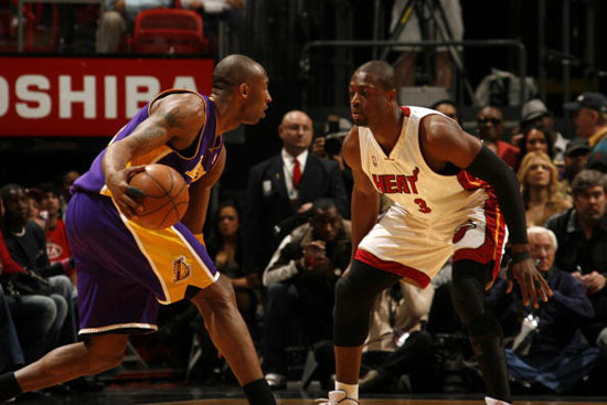 在争议中持续走向热卖！国产剧情卡牌游戏《苏丹的游戏》首周售出25万份