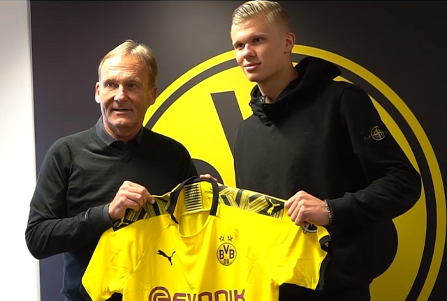 短道速滑——世锦赛：中国队晋级男子5000米接力半决赛