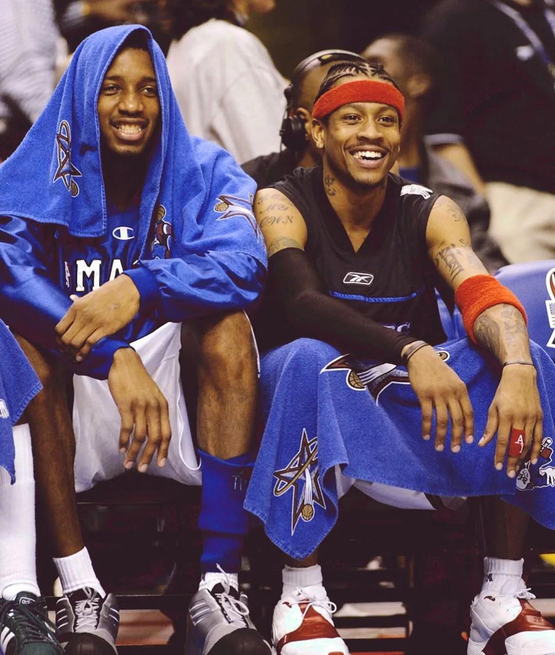 又丢球了，第16分钟，国足大门就被澳大利亚攻破